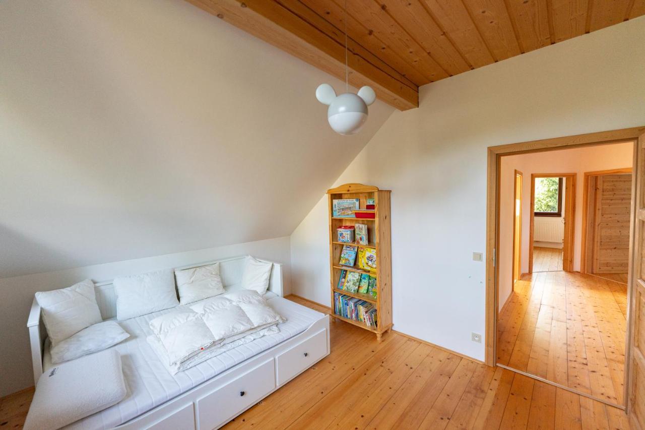 Moderni Sumavska Roubenka S Vyhledem Na Boubin Villa Vimperk Buitenkant foto